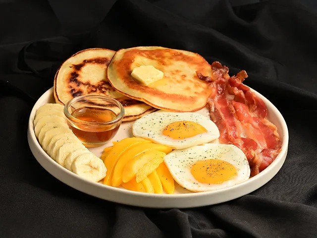 Pancakes, Bacon & Eggs